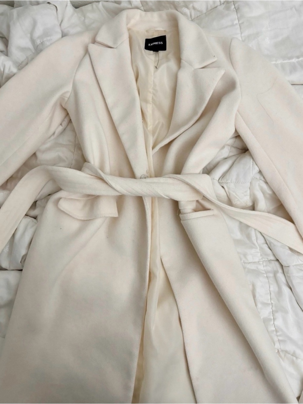 NWOT Express Warm White Winter Long Collar Trench Coat Blazer Jacket with Belt
